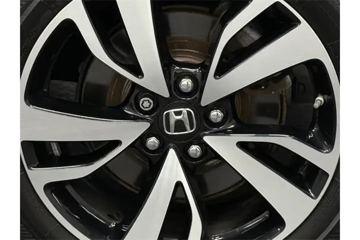 $24500 : Honda Odyssey 2018 Elite 4dr image 5