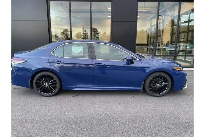 $29390 : Toyota Camry 2023 XSE V6 4dr image 5