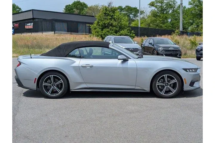 $38999 : Ford Mustang 2024 EcoBoost 2 image 7