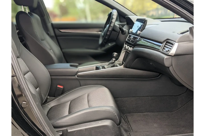 $3000 : 2018 Honda Accord 2.0T Sport image 1
