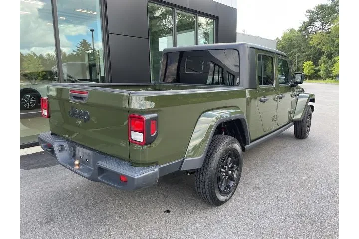 $27700 : Jeep Gladiator 2022 4x4 Spor image 6