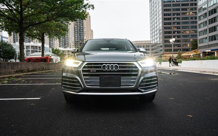 $26000 : 2019 AUDI SQ5 image 9