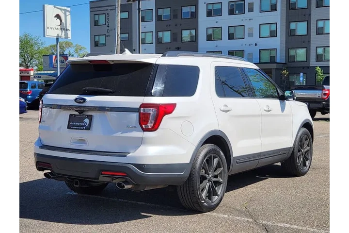 $17485 : 2018 Explorer XLT image 10