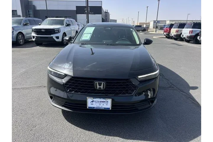 $24599 : Honda Accord 2023 EX 4dr Sed image 2