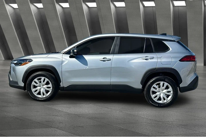 $24900 : Toyota Corolla Cross 2025 L image 10