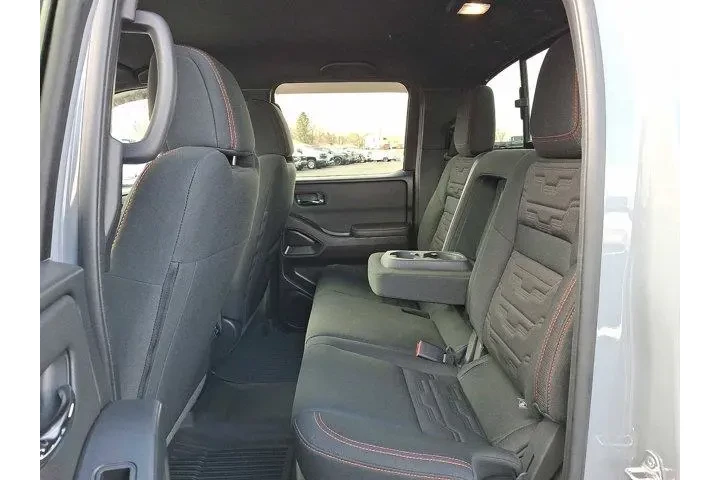 $36700 : Nissan Frontier 2024 4x4 PRO image 9