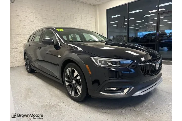 $19998 : Buick Regal TourX 2018 AWD E image 1