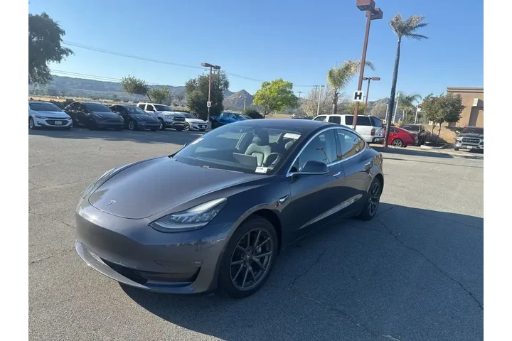$19998 : Tesla Model 3 2018 Mid Range image 4