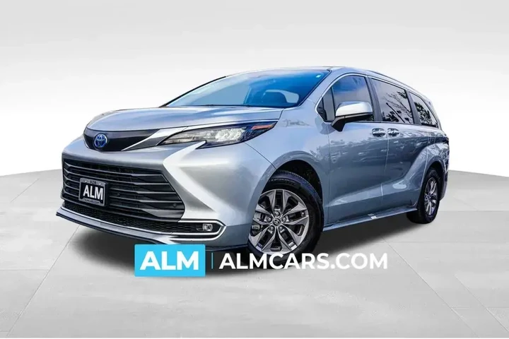 $36420 : Toyota Sienna 2024 XLE 8-Pas image 1