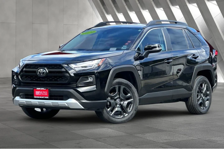 $33500 : Toyota RAV4 2024 AWD Adventu image 2