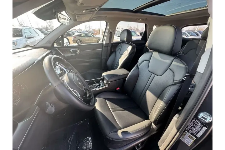 $24761 : Kia Sorento 2021 AWD SX 4dr image 9