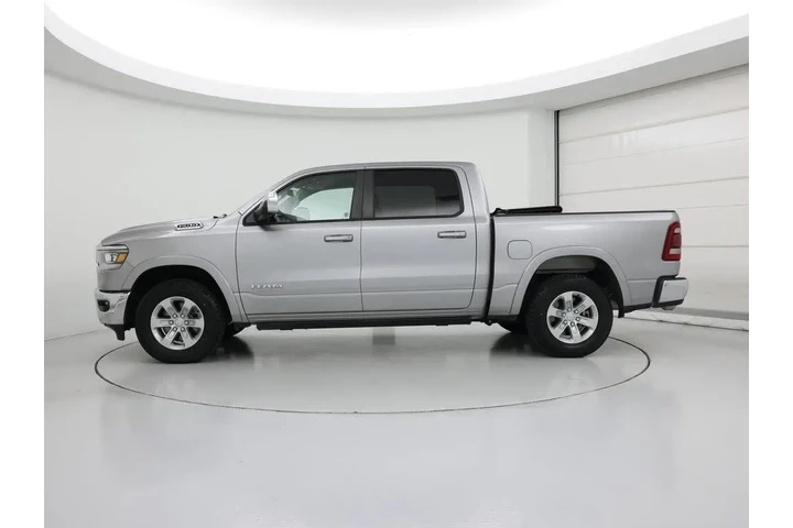 $37998 : Ram 1500 2021 4x4 Laramie 4d image 3