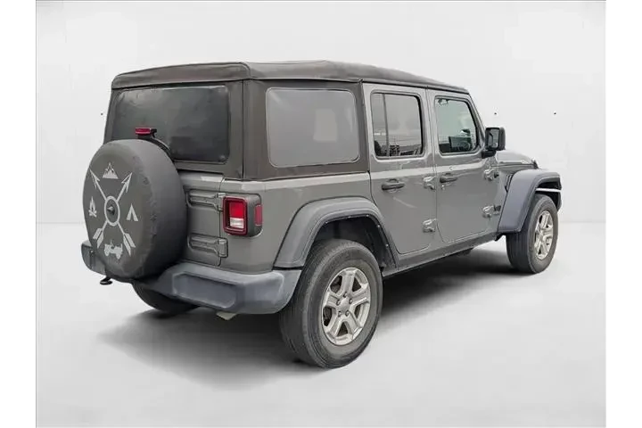 $26813 : Jeep Wrangler Unlimited 2022 image 5