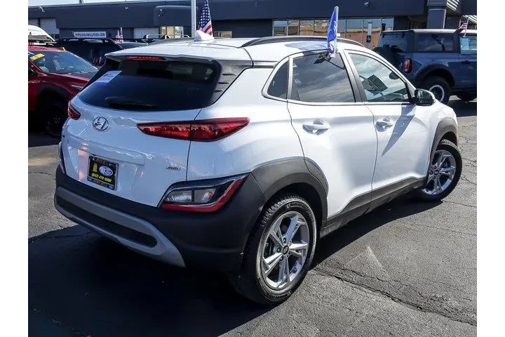 $19880 : Hyundai KONA 2023 AWD SEL 4d image 8