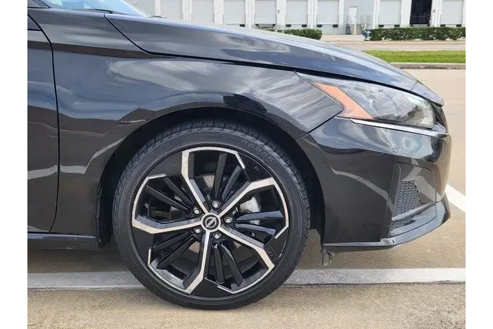 $23948 : Nissan Altima 2025 2.5 SR 4d image 8