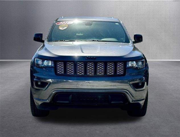 $25147 : 2018 Grand Cherokee Altitude image 2