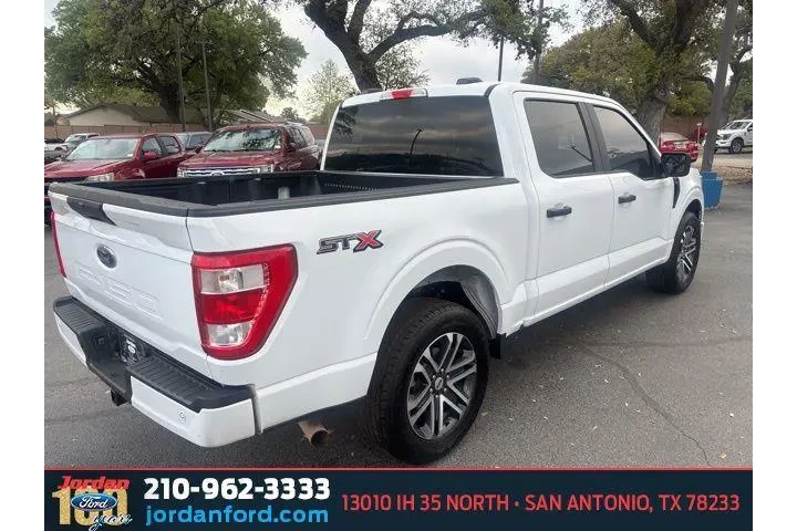 $27925 : Ford F-150 2023 4x2 XL 4dr S image 9
