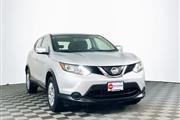 PRE-OWNED 2018 NISSAN ROGUE S en Madison WV