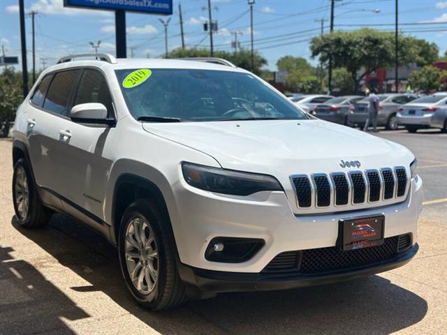 $16999 : 2019 Cherokee Latitude image 4