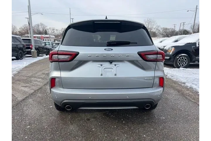 $23999 : Ford Escape 2023 AWD ST-Line image 5