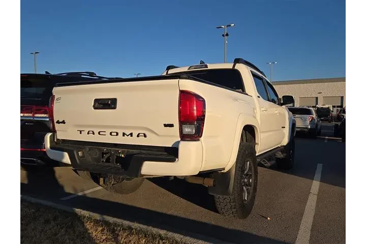 $32500 : Toyota Tacoma 2020 4x4 TRD P image 3