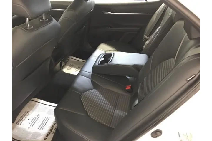 $14989 : Toyota Camry 2019 SE 4dr Sed image 4