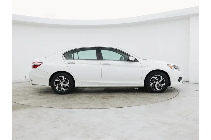 $16998 : Honda Accord 2017 LX 4dr Sed image 7