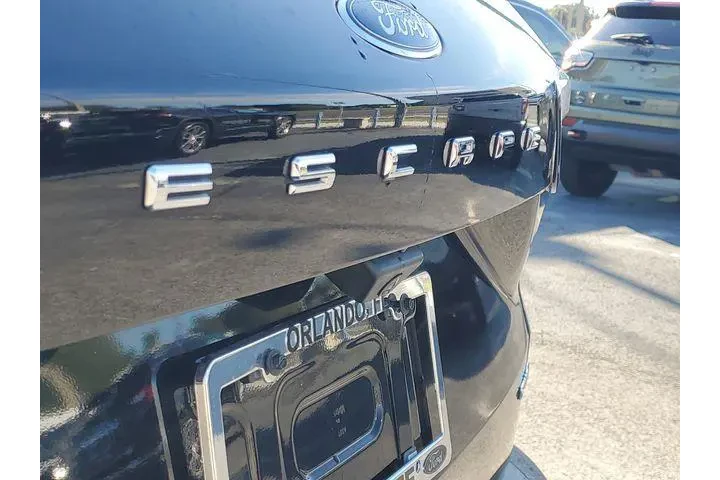 $21392 : Ford Escape 2022 AWD Titaniu image 8