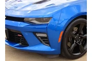$33911 : Chevrolet Camaro 2017 SS 2dr thumbnail