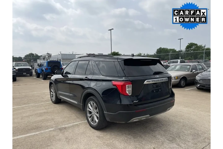 $30359 : Ford Explorer 2023 XLT 4dr S image 3