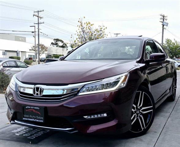 $16950 : 2017 Accord Touring image 1