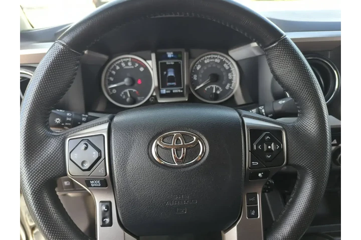 Toyota Tacoma 2023 4x2 TRD O image 9