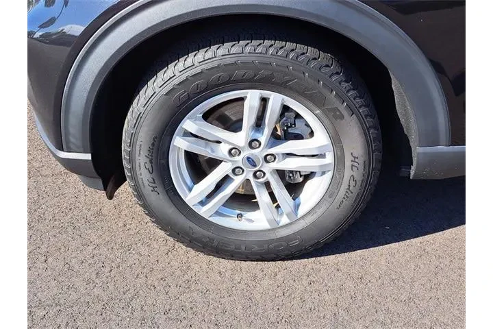 $14336 : Ford Explorer 2021 AWD XLT 4 image 9