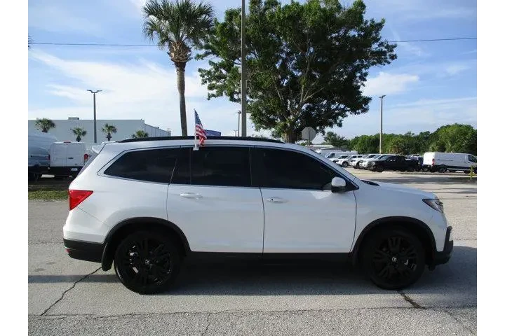 $28495 : Honda Pilot 2022 SE 4dr SUV image 8
