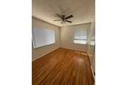 $900 : Beautiful Home...LAKEWOOD,CA thumbnail