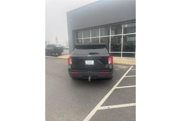 $15995 : Ford Explorer 2021 AWD Polic image 7