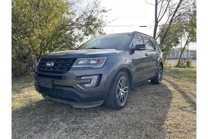 $14995 : 2017 Explorer Sport image 2
