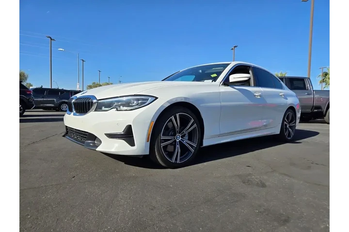 $29091 : BMW 3 Series 2022 330i 4dr S image 2