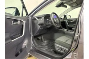 $33980 : Gold Certified2024 RAV4 Hybri thumbnail