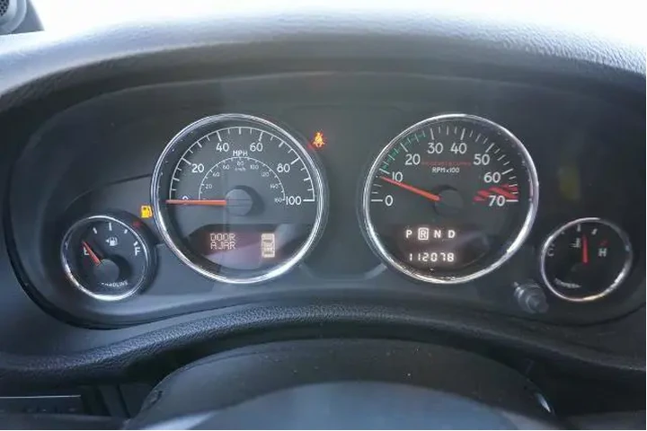 $12988 : Jeep Wrangler Unlimited 2013 image 9