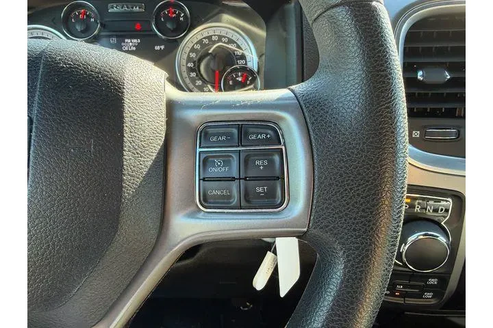 $25900 : Ram 1500 Classic 2022 4x4 SL image 8
