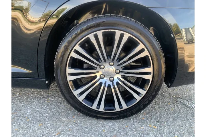 $7995 : 2012 300 S V6 image 10