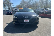 $18499 : 2021 Elantra SE thumbnail