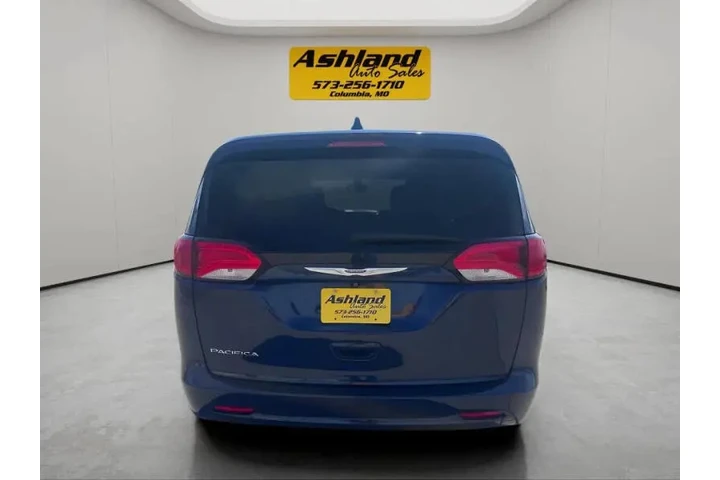 $13900 : 2017 Pacifica Touring image 5