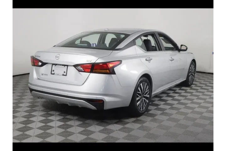 $19875 : Nissan Altima 2024 2.5 SV 4d image 7