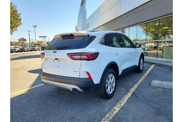 $21488 : Ford Escape 2023 AWD Active image 4