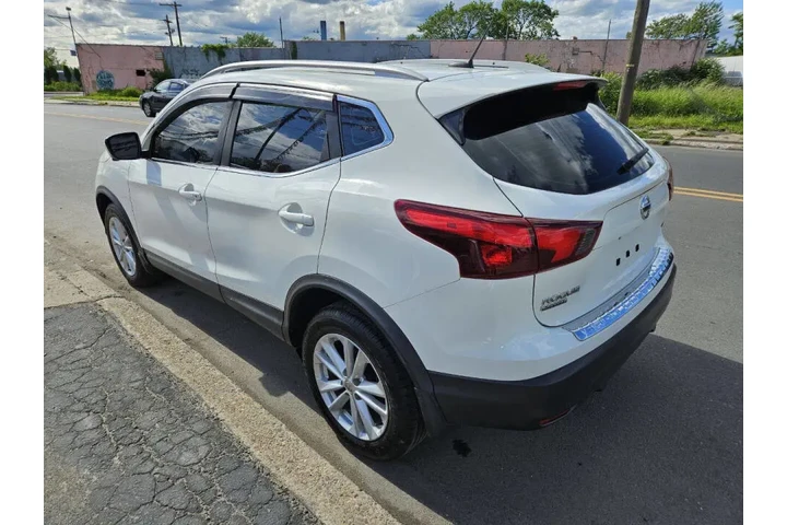 $499 : 2017 Rogue Sport image 5