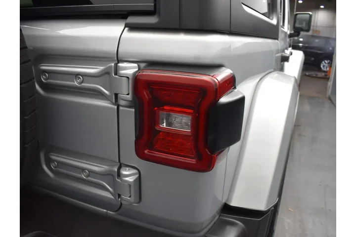 $23995 : Jeep Wrangler 2023 4x4 Sahar image 7