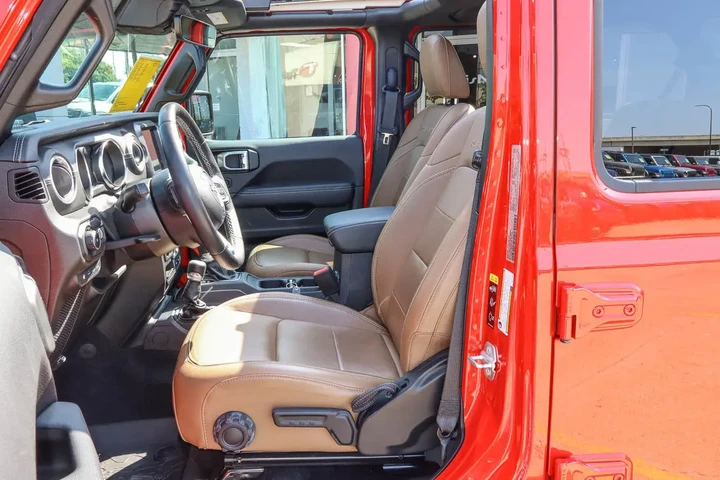 $29587 : 2021 Wrangler 4xe Unlimited S image 7