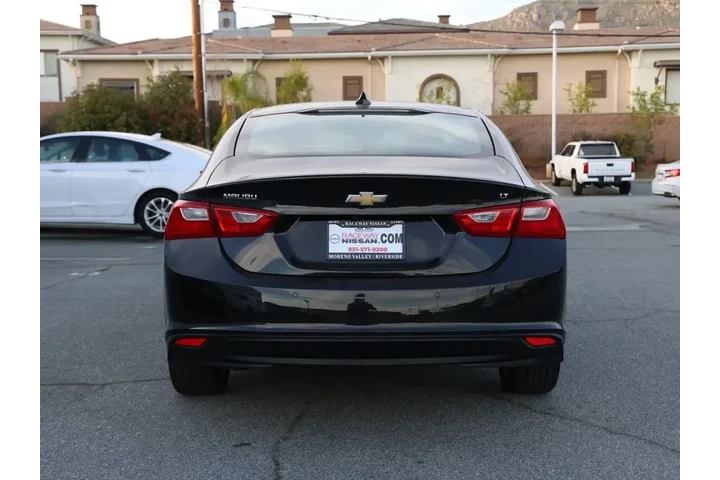 $17784 : Chevrolet Malibu 2024 LT 4dr image 5